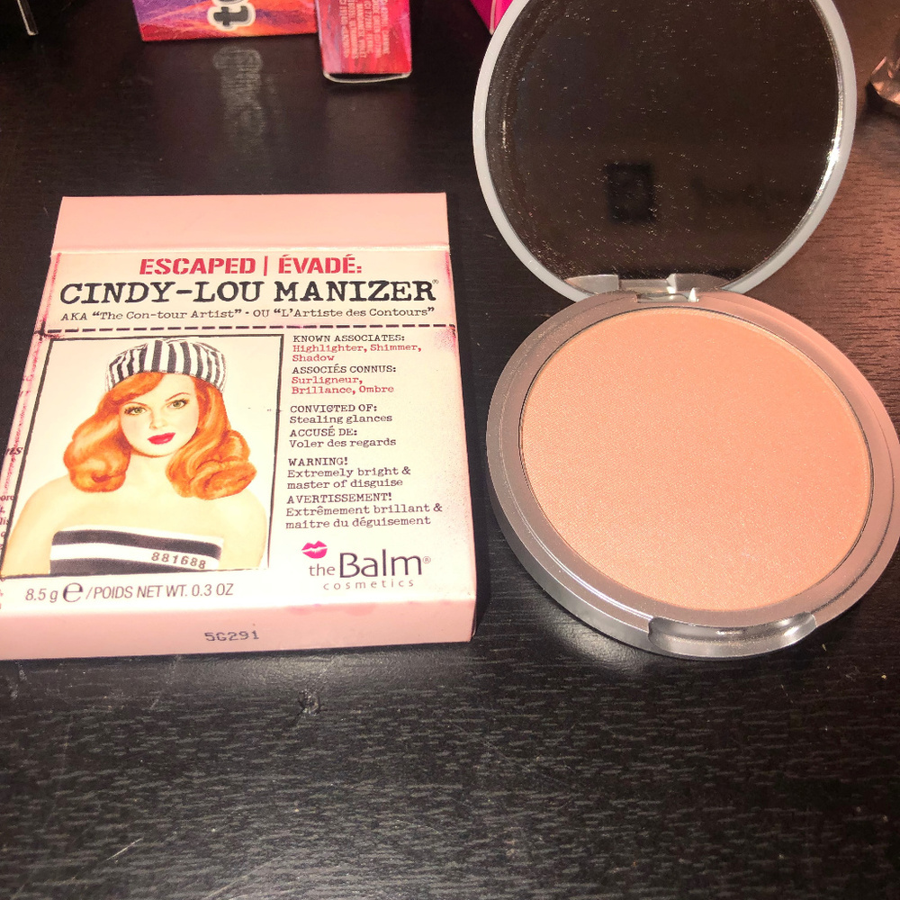 The Balm Cindy-Lou Manizer Highlighter Shimmer